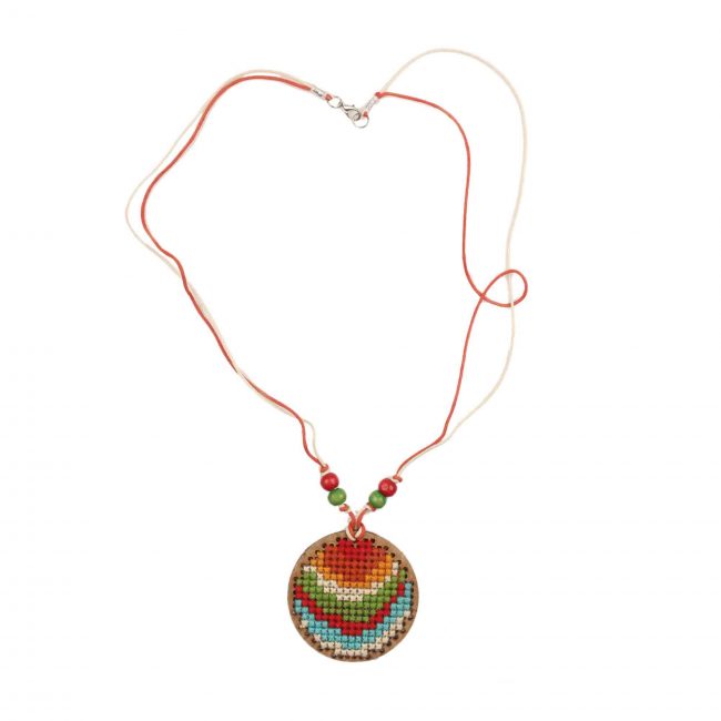 Hand Embroidered Macramé Round Necklace