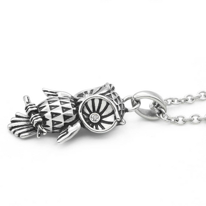 Controse Sparkly-Eyed Owl Necklace