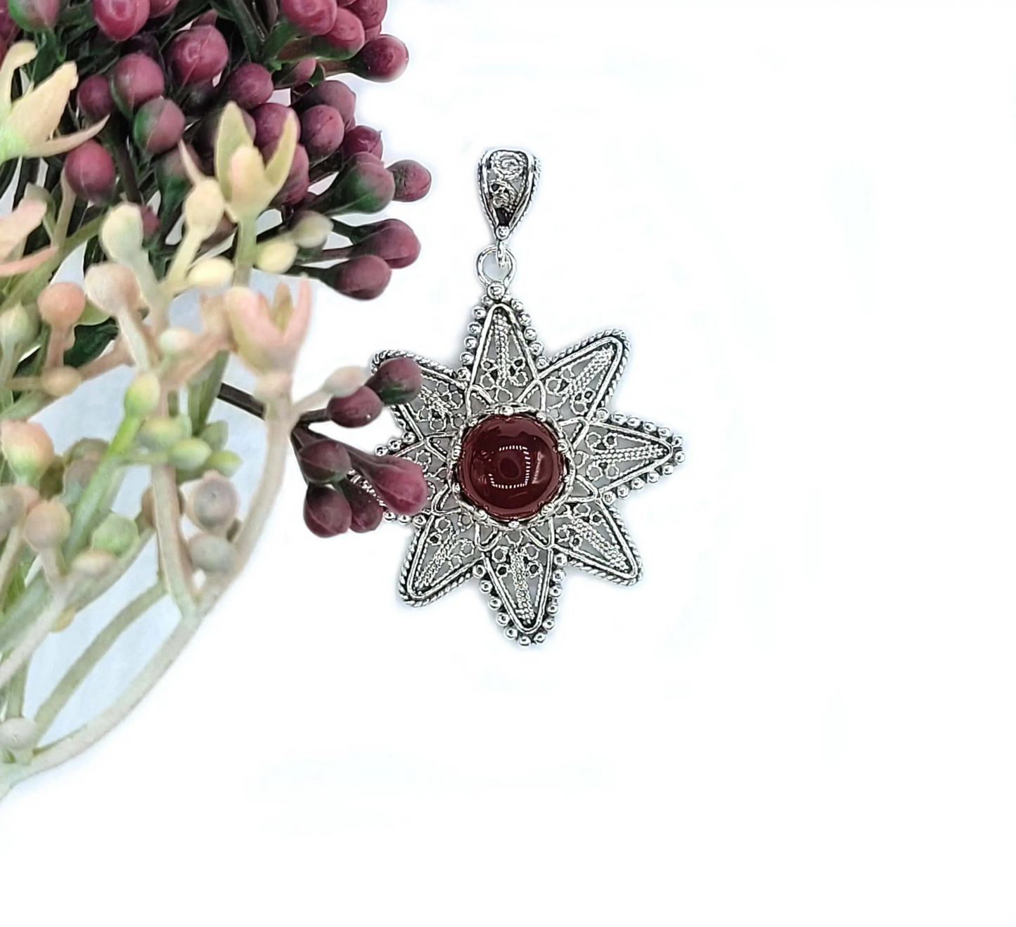 Filigree Art Carnelian Gemstone Sunflower Design Women Silver Pendant Necklace
