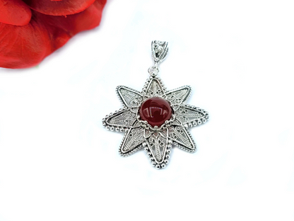 Filigree Art Carnelian Gemstone Sunflower Design Women Silver Pendant Necklace