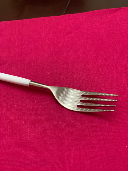 White & Silver Flatware Stainless Steel Set of 20